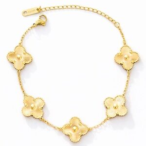 18K Gold Clover Bracelet (7700)